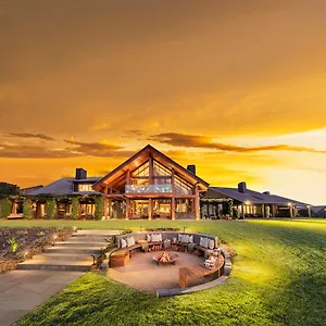 Resort Spicers Peak